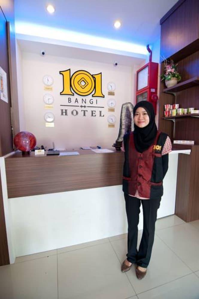 101 Hotel Bangi Zewnętrze zdjęcie